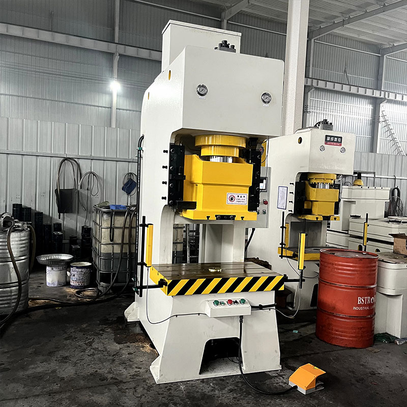 125-Ton-C-Frame-Hydraulic-Press