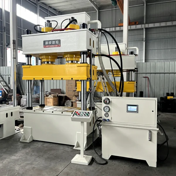 Right side view of the 315T 4 column hydraulic press showing the main structure.