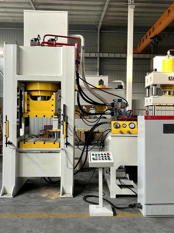 500 ton closed frame hydraulic press front view