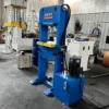 20 ton gantry hydraulic press right side view with manual operation lever and 60L oil tank