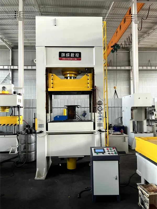 200-ton-closed-frame-hydraulic-press-front-view 200 ton closed frame hydraulic press front view with lower ejector