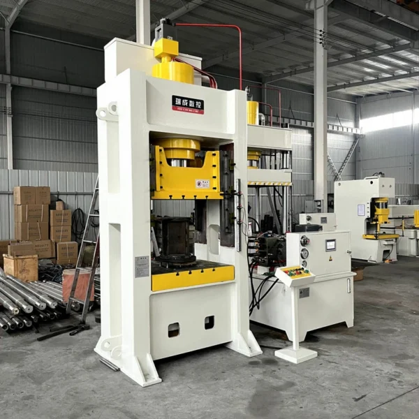 250 ton hydraulic press with air cooling left view