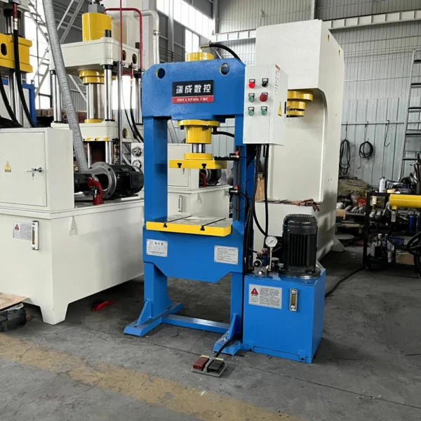 30 ton gantry hydraulic press right view