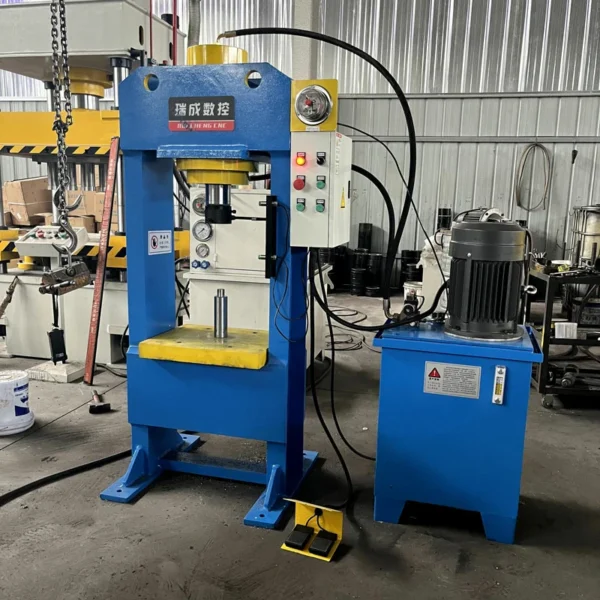 63 ton gantry hydraulic press right view