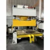 500 ton hydraulic press left side view with movable worktable